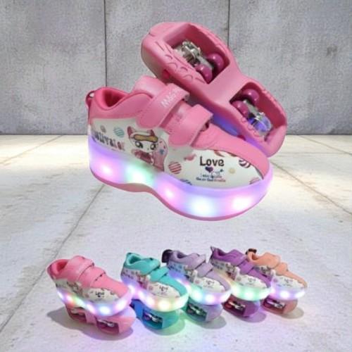 سكوتر تزلج رياضي باربع عجلات – مقاس (من 28 إلى 39)