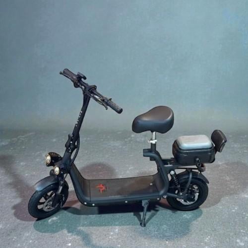 سكوتر كهربائي مقعد وشنطة بعجلين