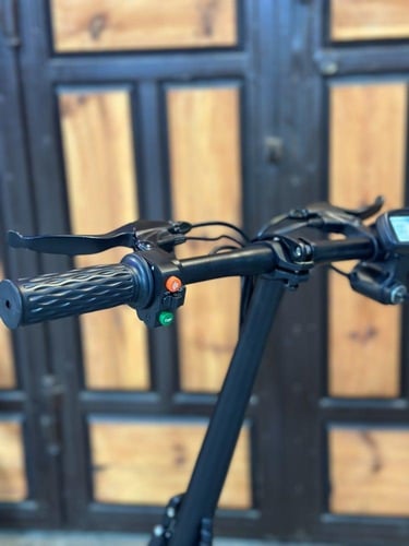 سكوتر كهربائي مقعد وشنطة بعجلين