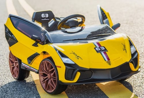 سياره أطفال رياضية