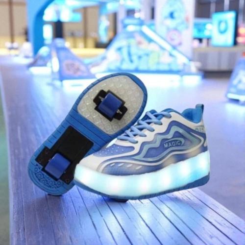 سكيت بعجلات مزدوجة