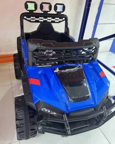 سياره جيب ماطورين