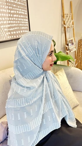 طرحة عودي أو سماوي أو تفاحي