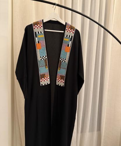 O80 عباية كريب خرز اكمام استرتش