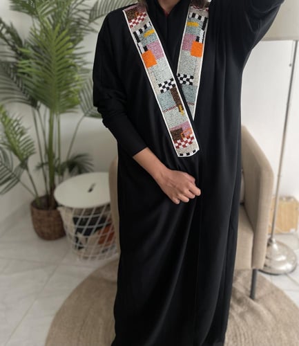 O75عباية كريب شك يدوي