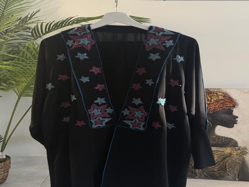 O91 عباية كريب اكمام استرتش