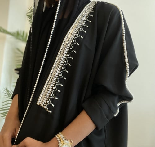 O7 عباية كريب خرز ولولو