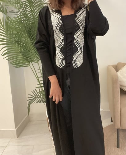 O51 عباية كريب شك يدوي