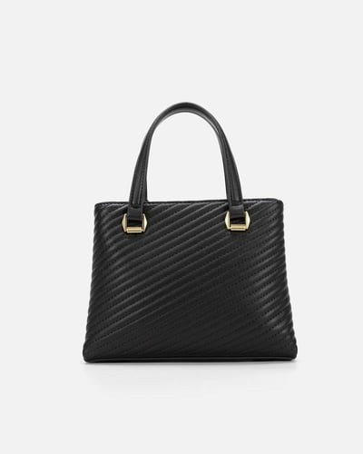 شنطة نسائية جلد باللون الأسود