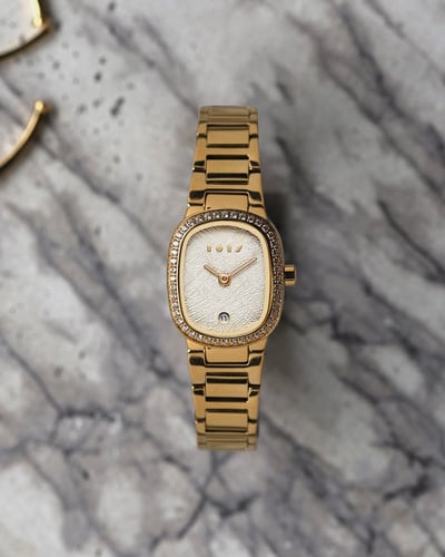 ساعة سدره النسائية باللون الذهبي