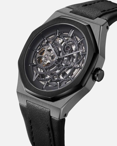 ساعة سراج الرجالية من الجلد بلون أسود