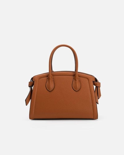 شنطة نسائية من الجلد بلون بني