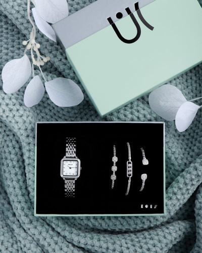 طقم هدايا نسائي مميز