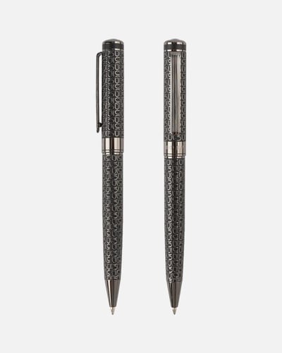 قلم رجالي بتصميم مميز بلون أسود