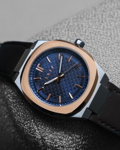 ساعة طارق الرجالية جلد بلون بني