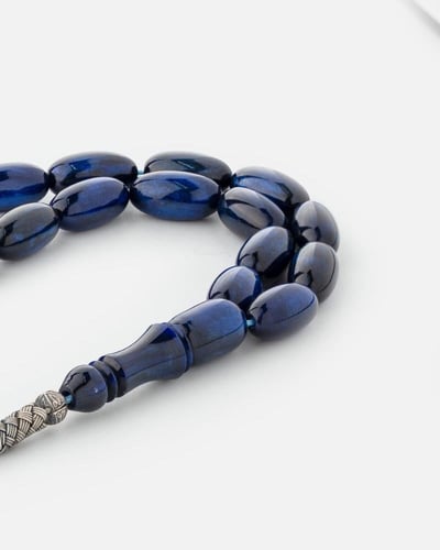 مسباح رجالي بلون كحلي وبأحجار الفاترون