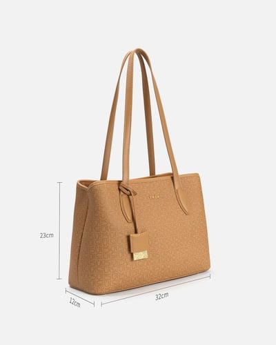 شنطة نسائية أنيقة بلون بني