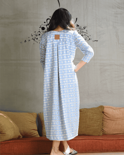 جلابية الهَنوف النسائيه بلون أزرق