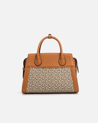 شنطة نسائيه أنيقه باللون البني