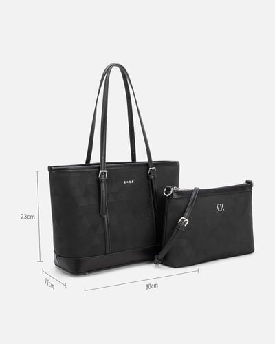 شنطة نسائية أنيقة بلون أسود