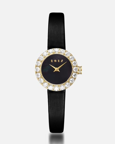 طقم هدايا نسائي بتصميم أنيق