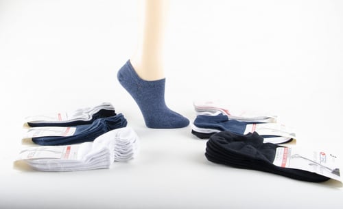 جورب نسائي قصير