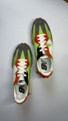 New Balance 327 Size 43