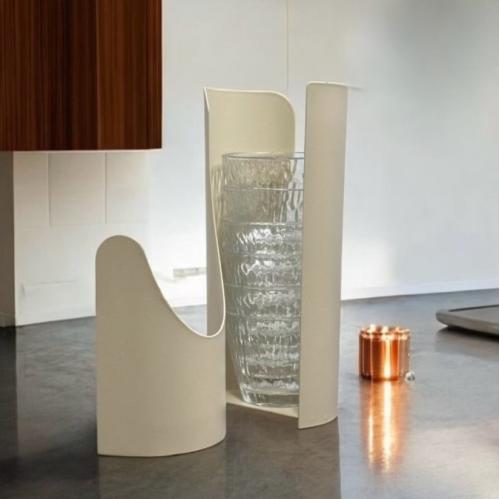 ستاند فناجين لون ابيض