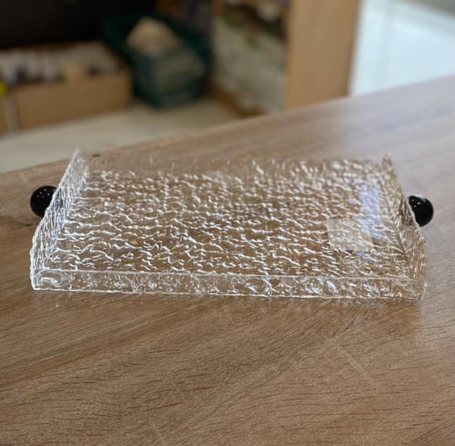 صينية اكريلك بمسكات دائرية