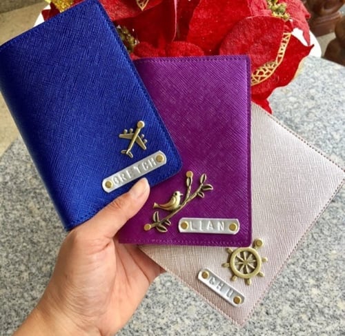 كفر جواز سفر شامل الاسم والشعار الواحد