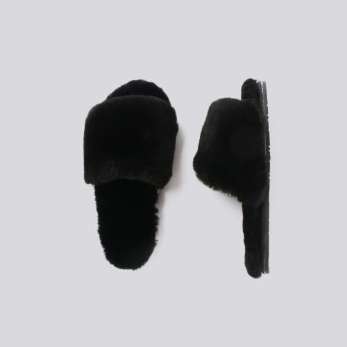 SHEEPSKIN FUZZY SLIPPERS