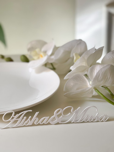 اسامي اكريلك ابيض