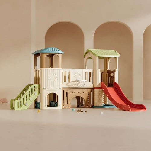 بيت ألعاب مع زحليقة وممر