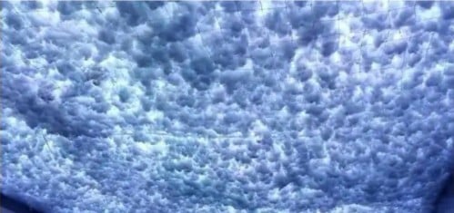 قطن غيوم لتزين السقف