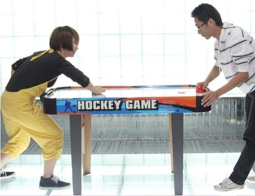 طاولة هوكي حجم كبير