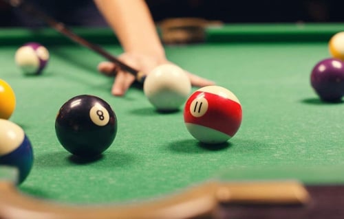 طاولة بلياردو