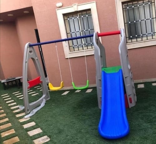 ألعاب أطفال مرجيحة مع زحليقة قوية