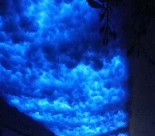 قطن غيوم لتزين السقف