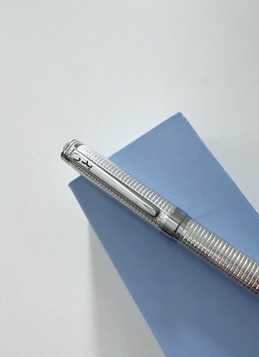 قلم رجالي فضي