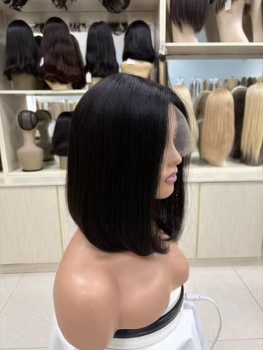 باروكة شعر طبيعي بقصة بوب ناعمة