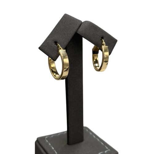 Gold earrings 18 karat weight 1.9g