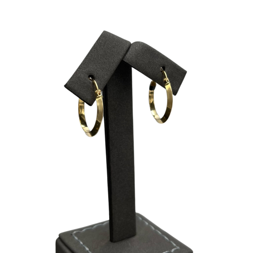 Gold ring 18 karat weight 1.08g