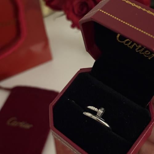 خاتم كارتيير مسمار بفصوص فضي