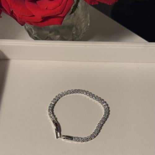 اسوارة تنس نسائية فضي ستيل مرصعة فصوص زركون مربعة