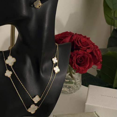 طقم فان كليف 20 وردة