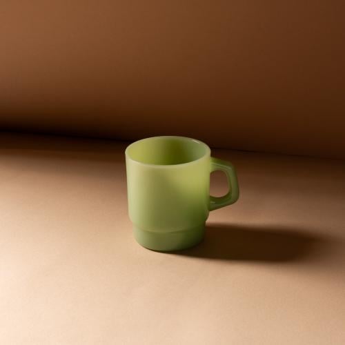 كوب زجاج الحليب