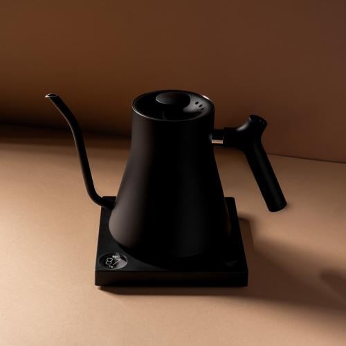 غلاية وإبريق من فيلو