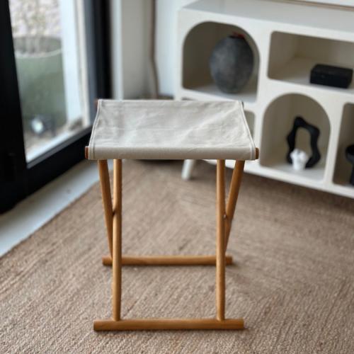 طاوله قماش خشب