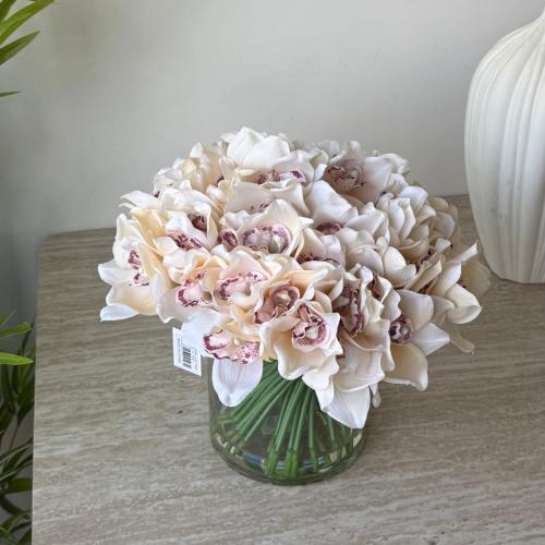 فازه مع ورد