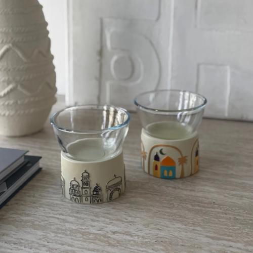 صحن زجاج بقاعده بولي